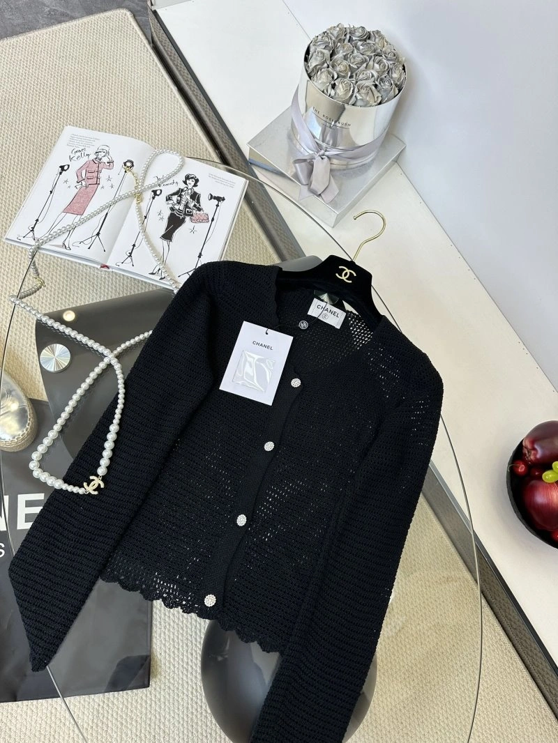 UrbanStyle Chanel Sweaters 110397