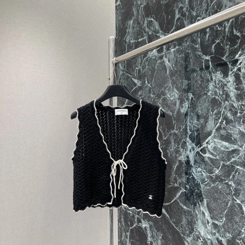 Chanel Sweaters UrbanChic 110395