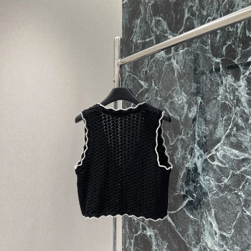 Chanel Sweaters UrbanChic 110395