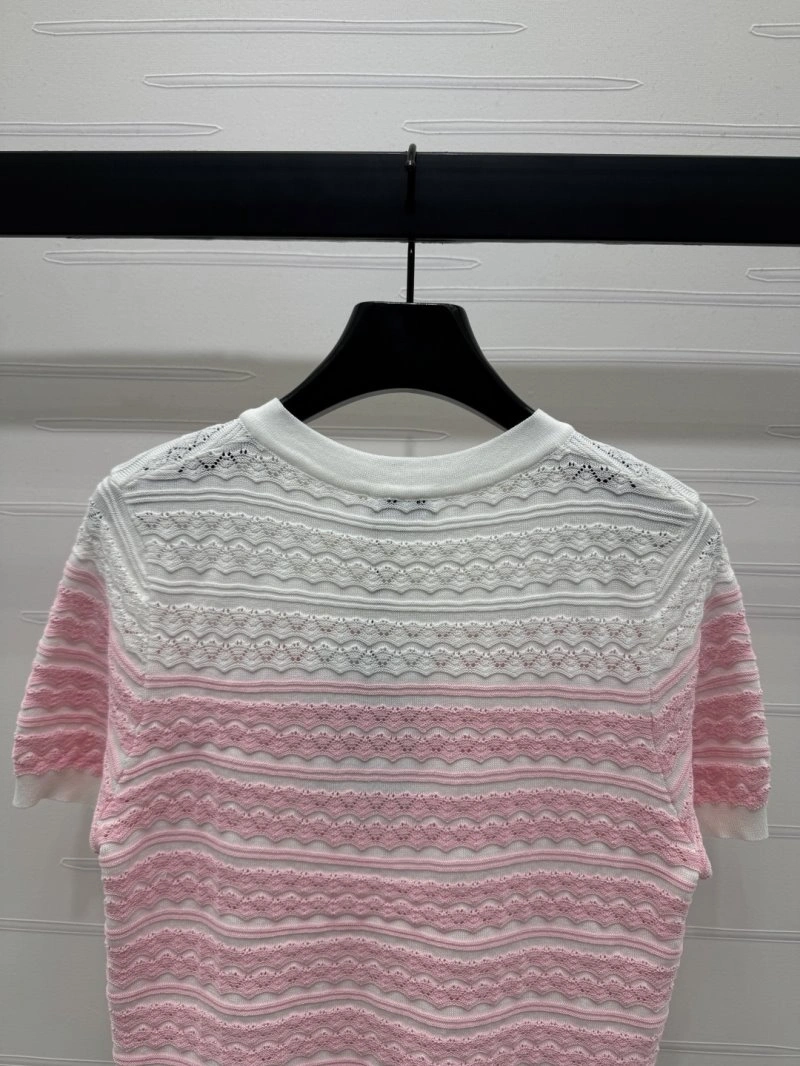 Stylish Chanel Sweaters 110376