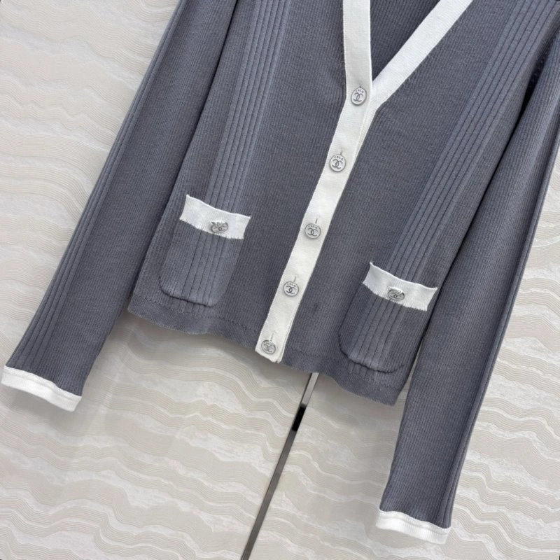 Chanel Sweaters FlexibleFit 110388