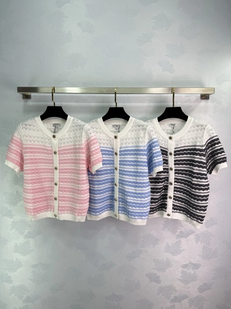 Colorful Chanel Sweaters 110394