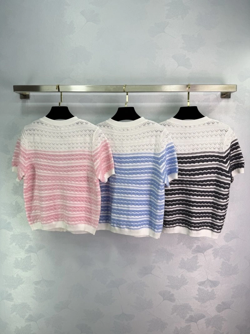 Colorful Chanel Sweaters 110394