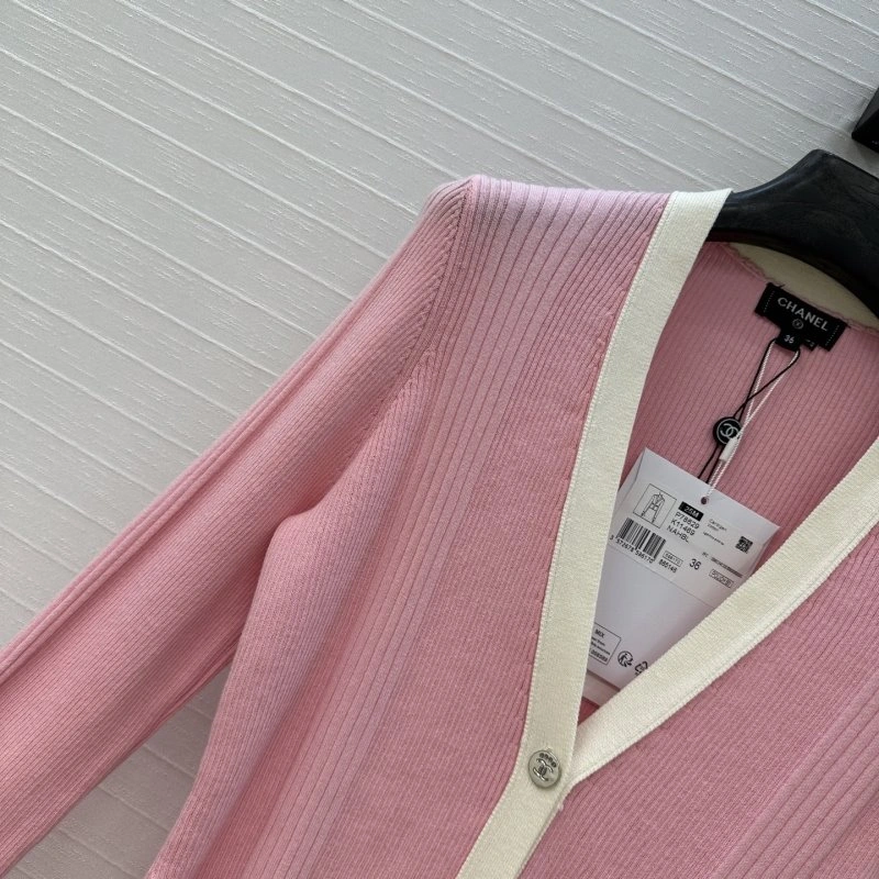 UrbanChic Chanel Sweaters 110381
