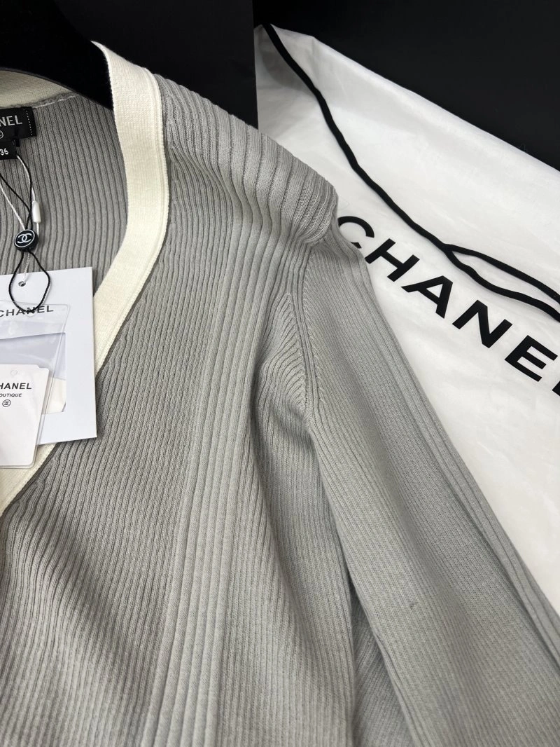 Tailored Chanel Sweaters 110371