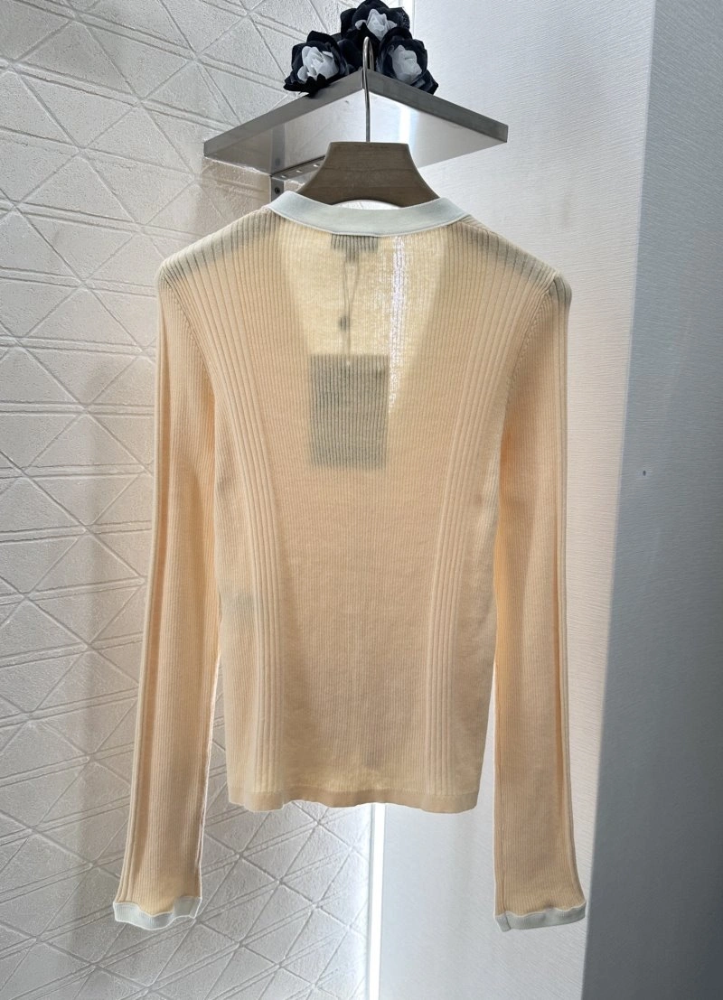 UrbanStyle Chanel Sweaters 110386