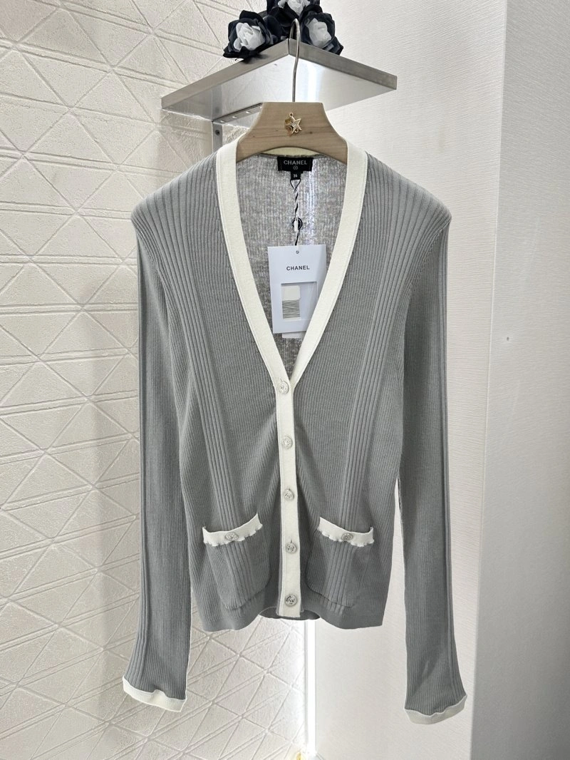 UrbanStyle Chanel Sweaters 110386