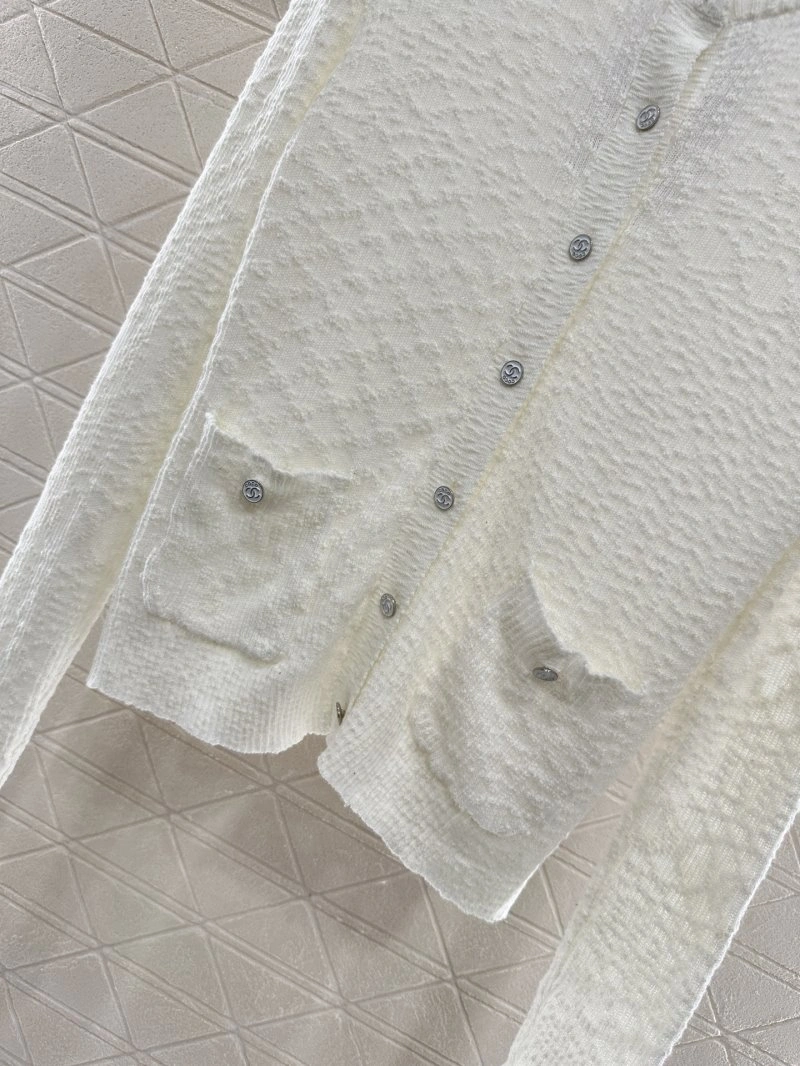 Chanel Sweaters Effortless 110367