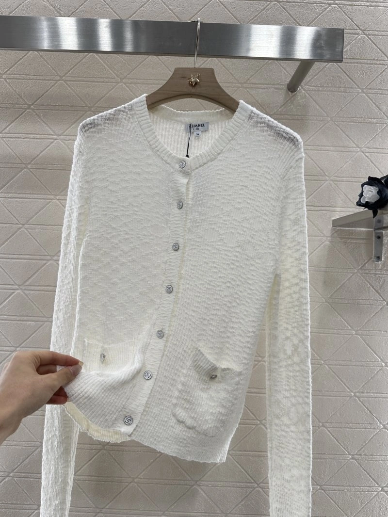 Chanel Sweaters Effortless 110367