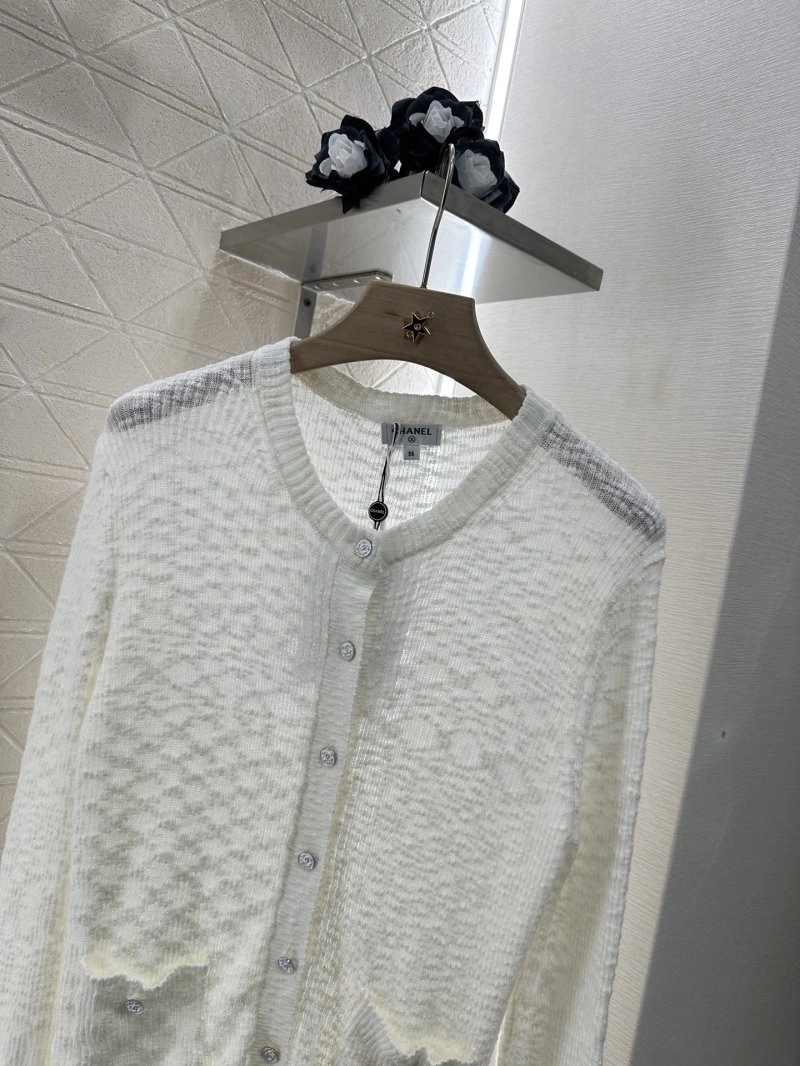 Chanel Sweaters Effortless 110367