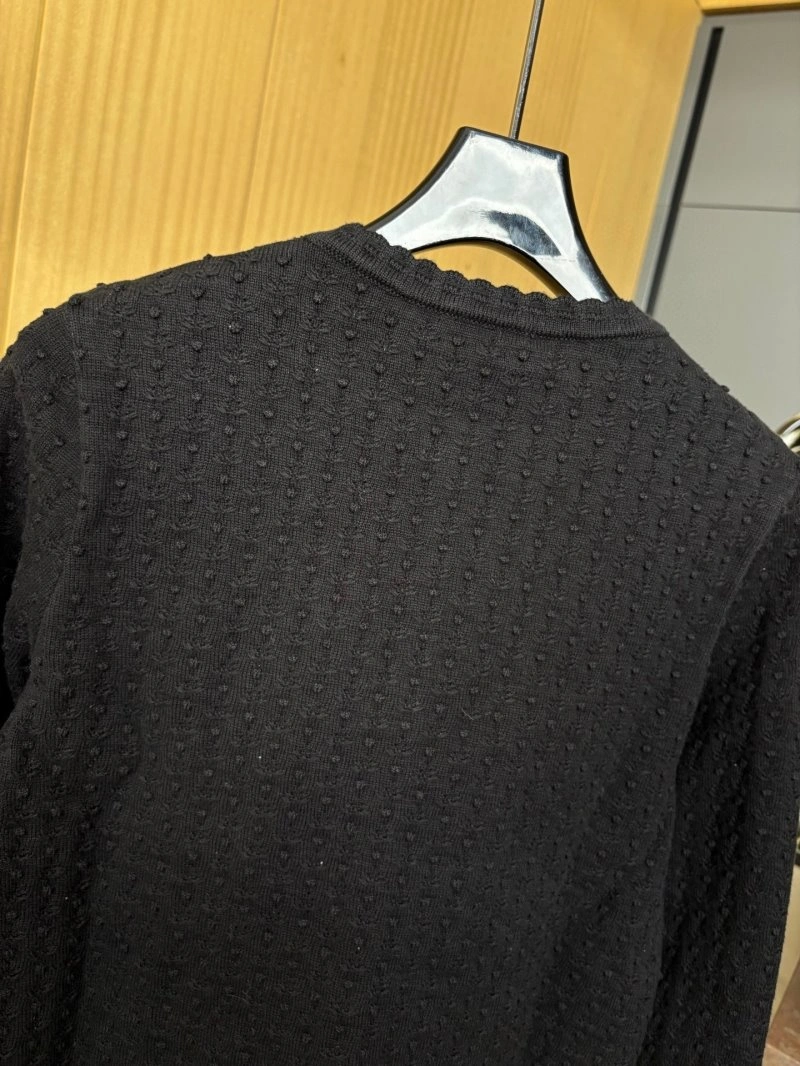 Chanel Sweaters Versatile 108028