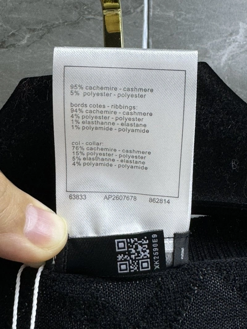 Chanel Sweaters Snug 108016