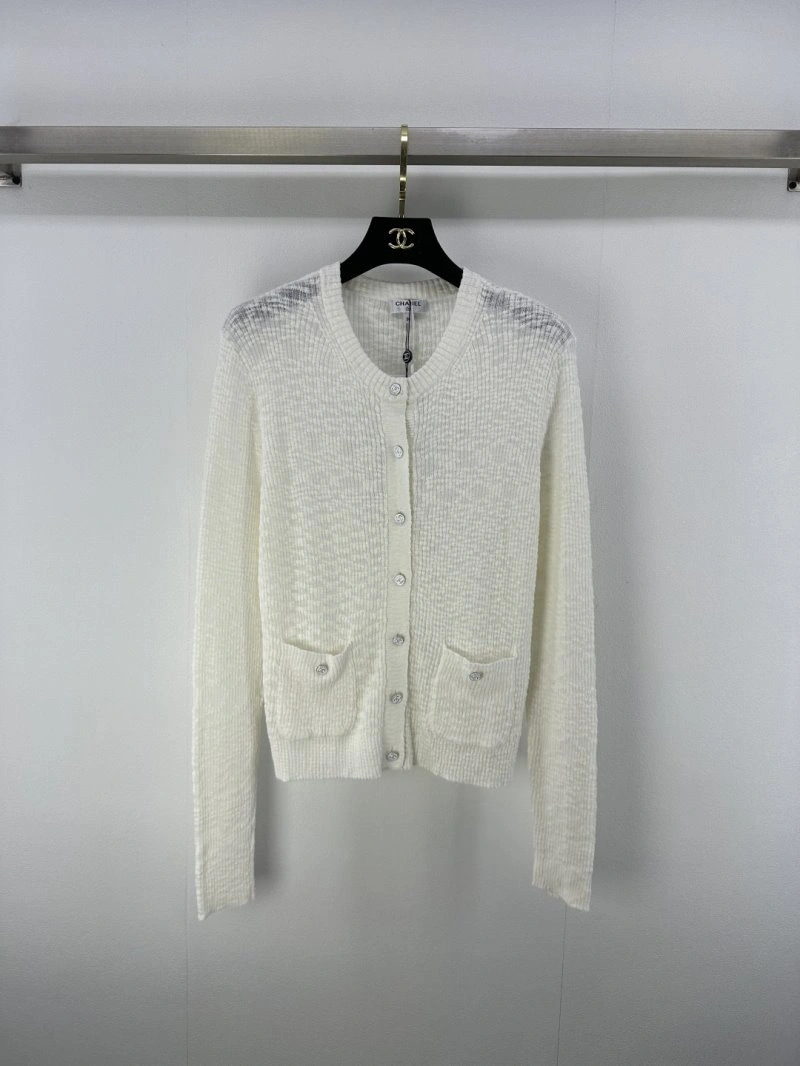 Comfortable Chanel Sweaters 108025