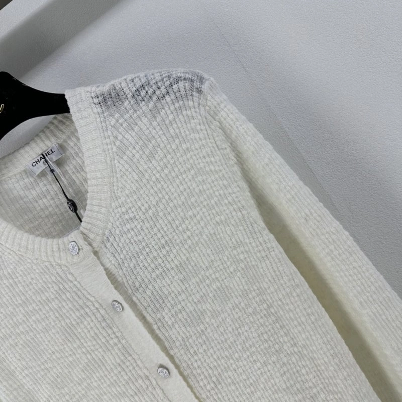 Comfortable Chanel Sweaters 108025