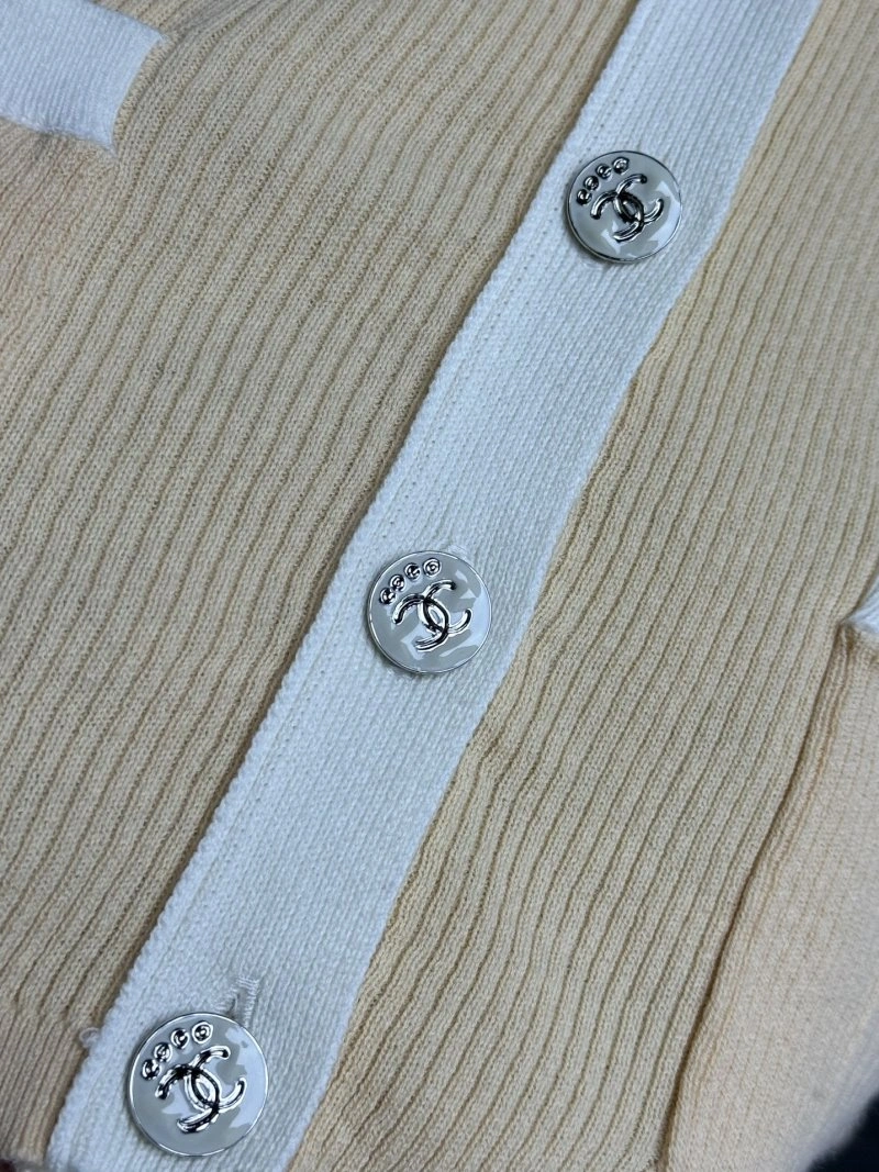 SunProtective Chanel Sweaters 108017