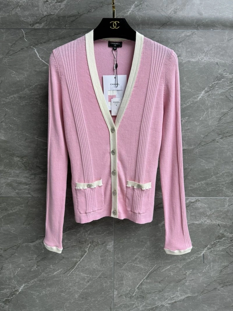 Vibrant Chanel Sweaters 108029