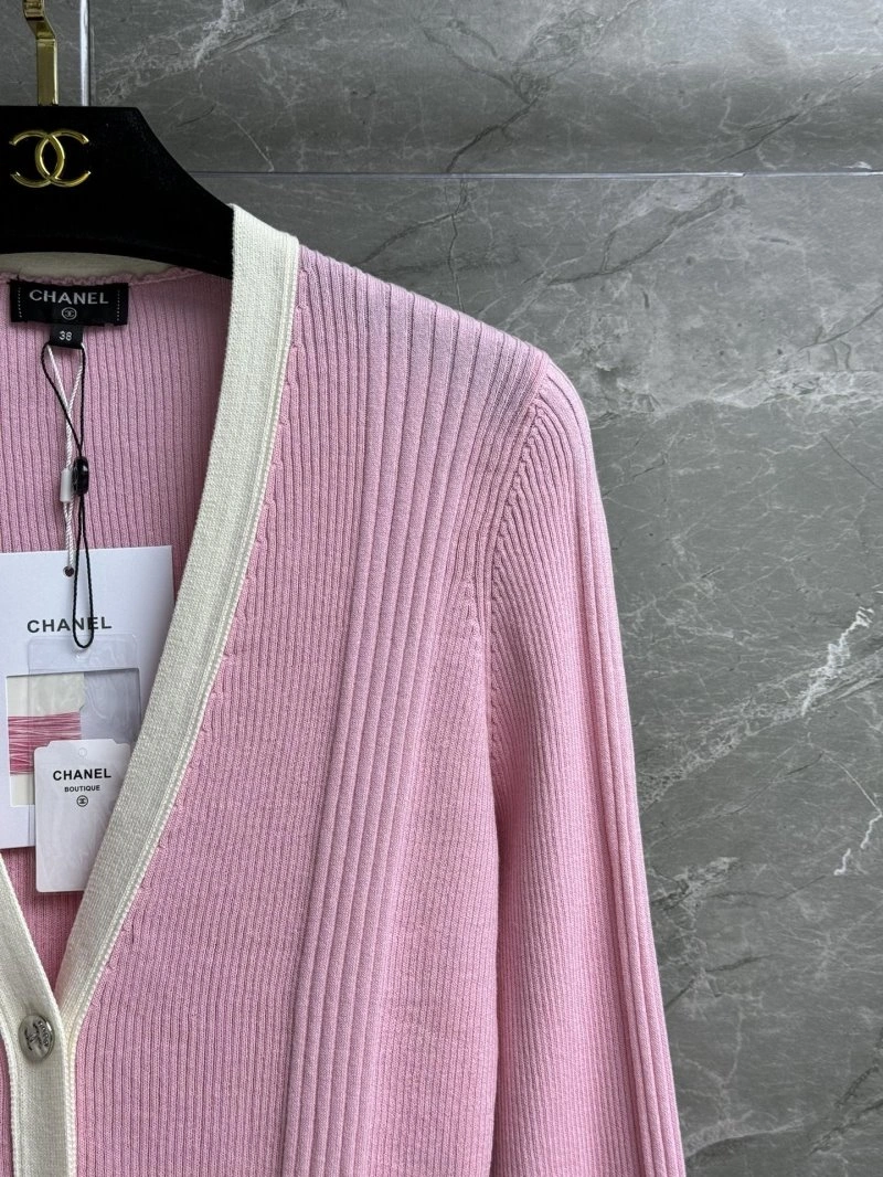 Vibrant Chanel Sweaters 108029