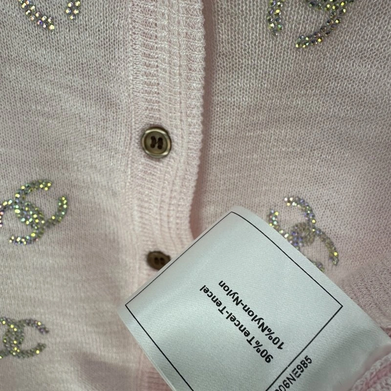 Casual Chanel Sweaters 108015