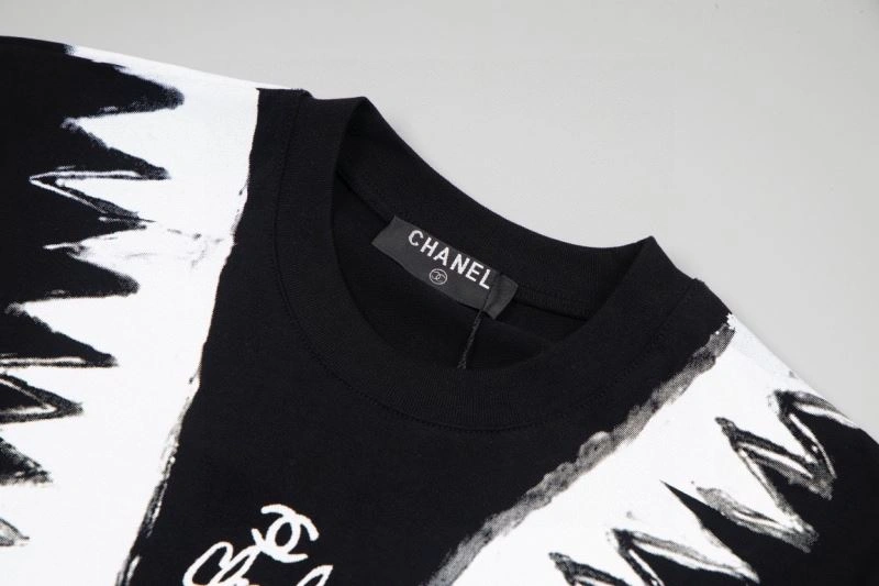 Stylish Chanel T-Shirts 111385