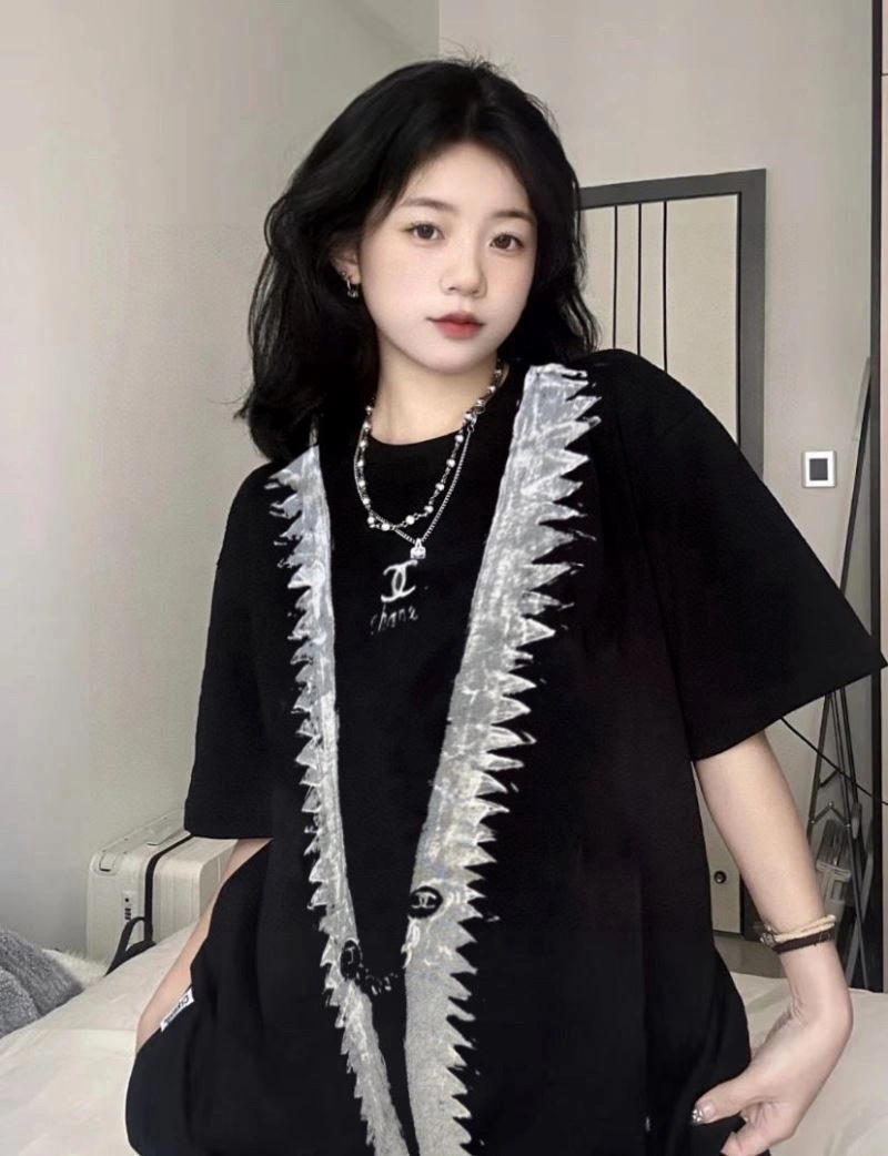 Stylish Chanel T-Shirts 111385