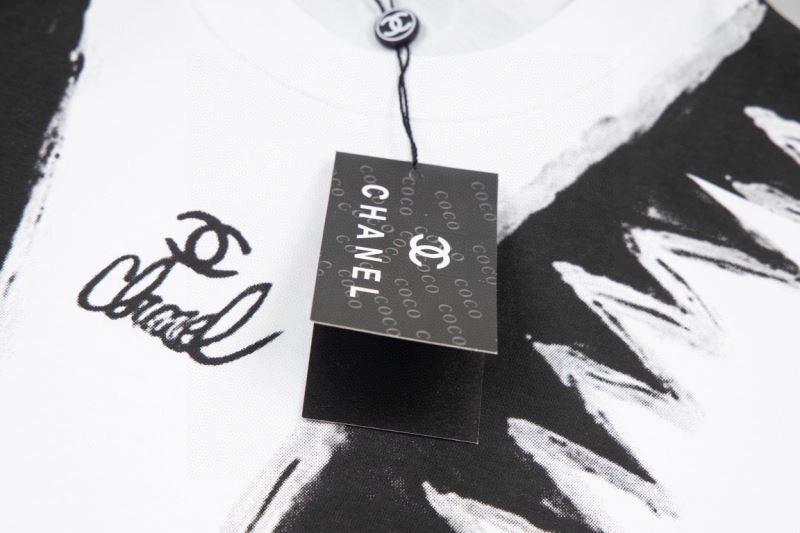 Chanel T-Shirts Vibrant 111392