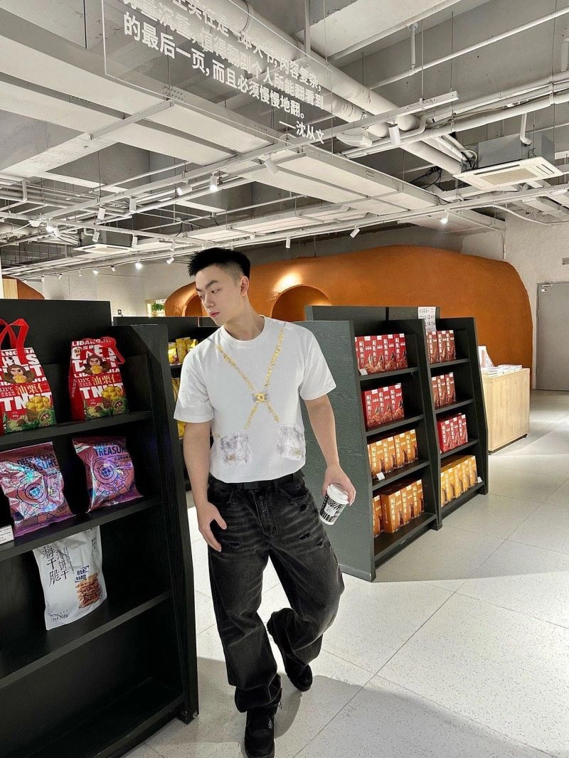 MultiPurpose Chanel T-Shirts 111398