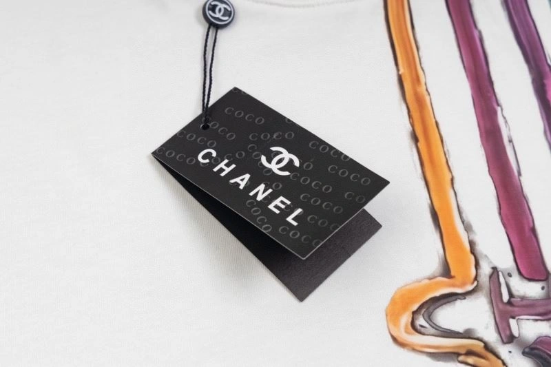 Chanel T-Shirts Effortless 111395