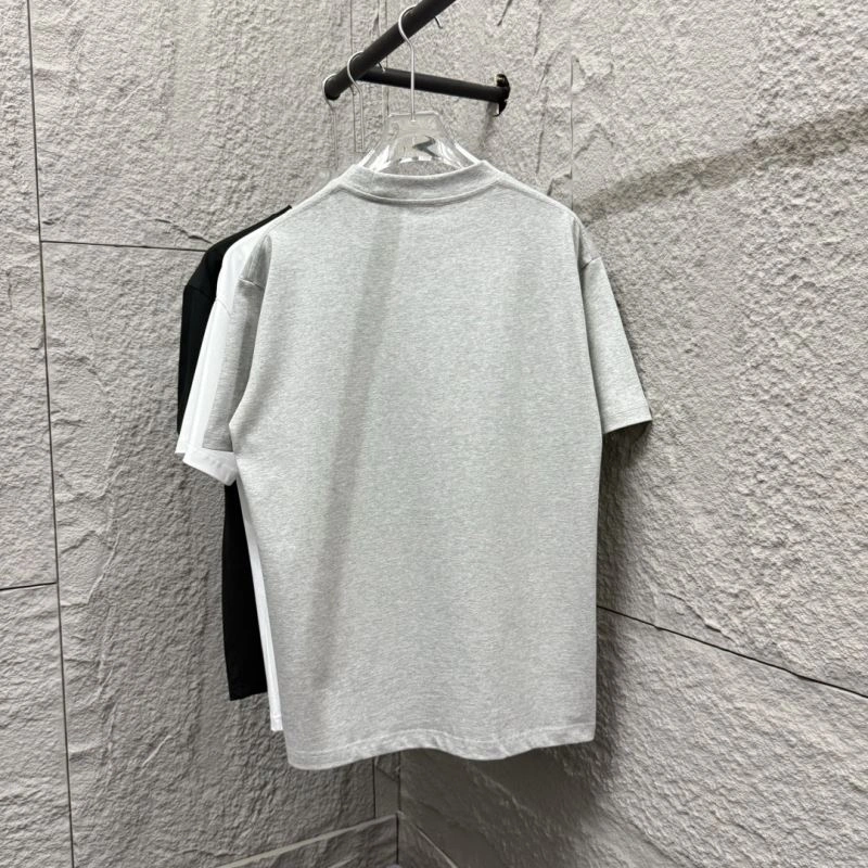 Bold Chanel T-Shirts 111396