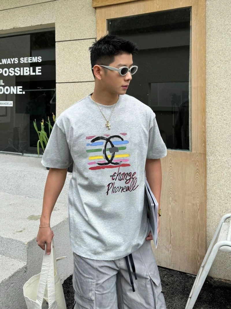 Bold Chanel T-Shirts 111396