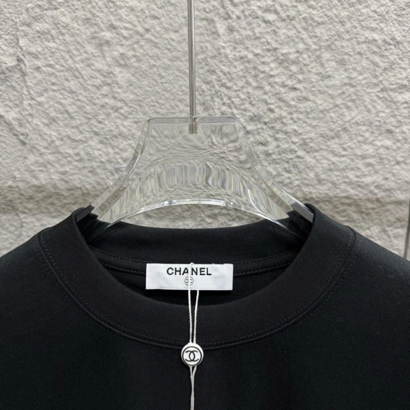 Sophisticated Chanel T-Shirts 111393