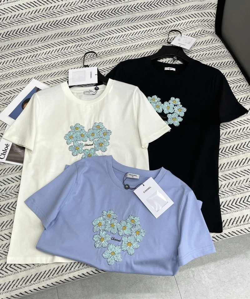 Bold Chanel T-Shirts 109346