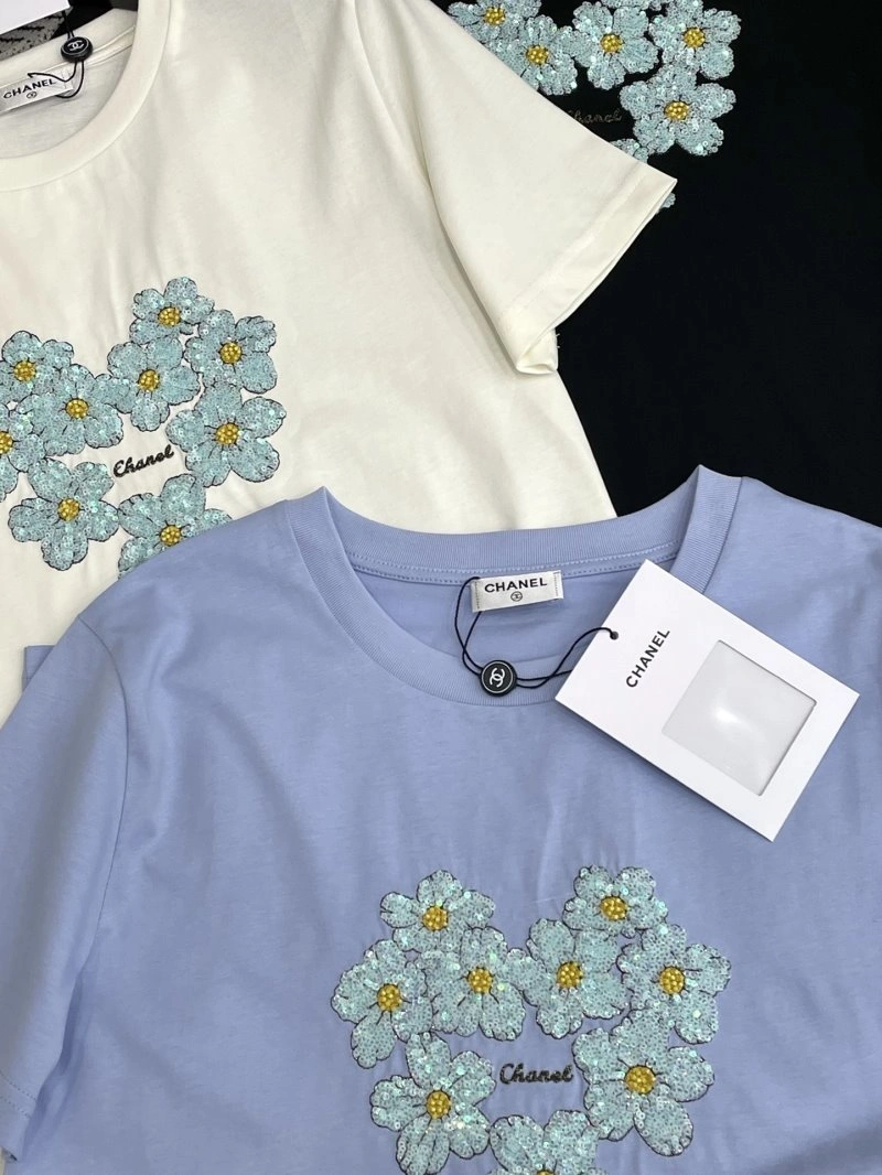 Bold Chanel T-Shirts 109346