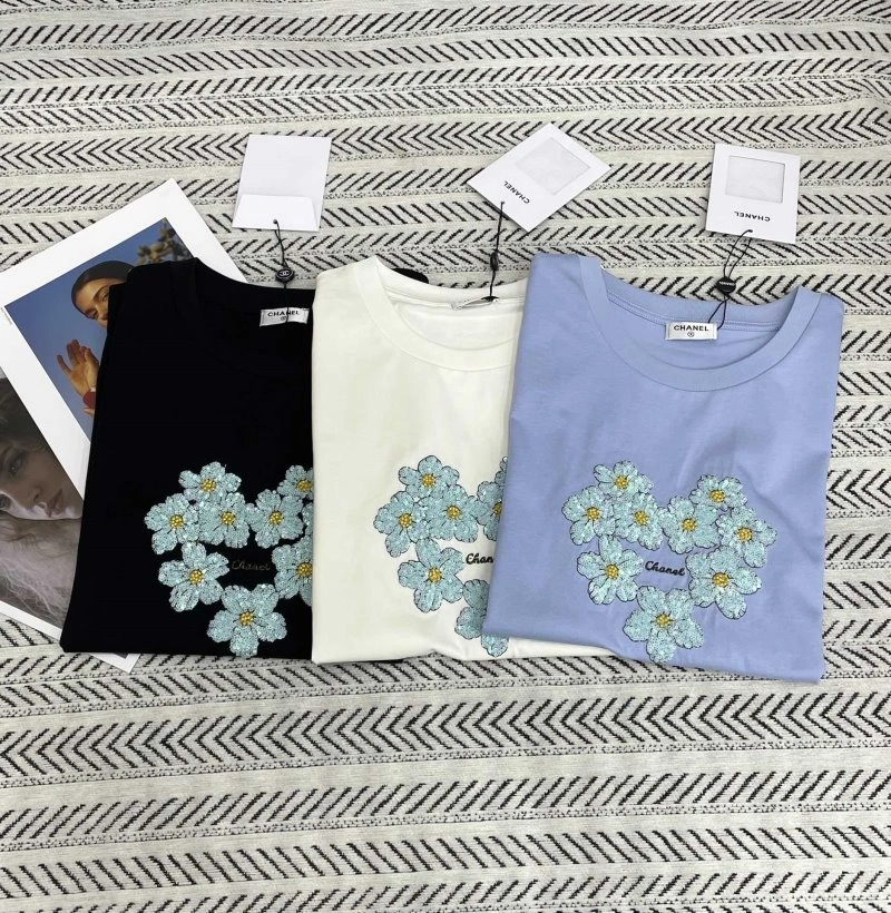 Bold Chanel T-Shirts 109346