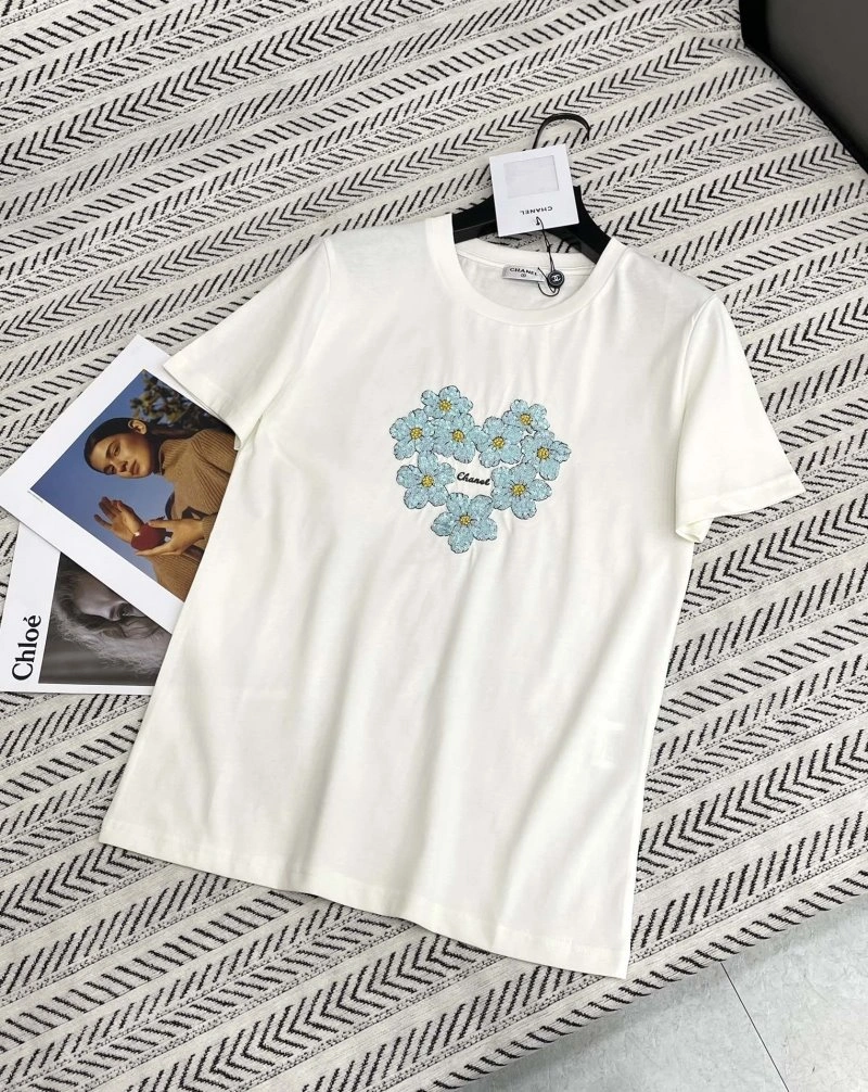 Bold Chanel T-Shirts 109346