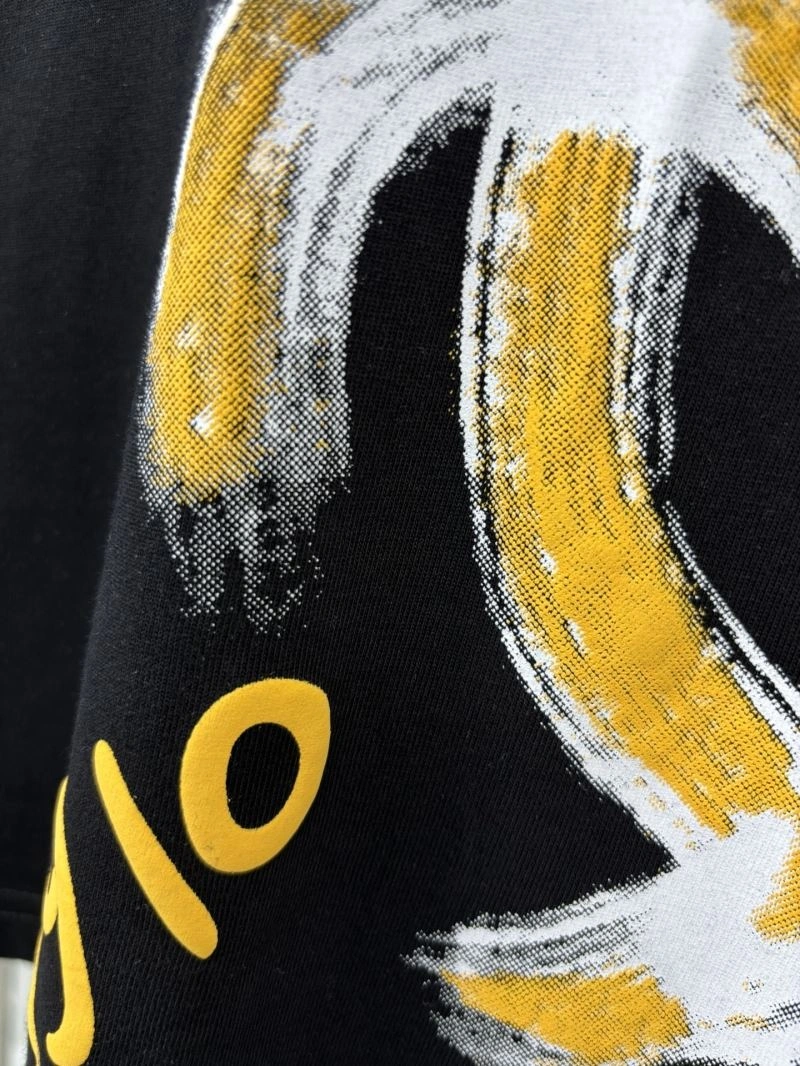 Chanel T-Shirts Sporty 111371