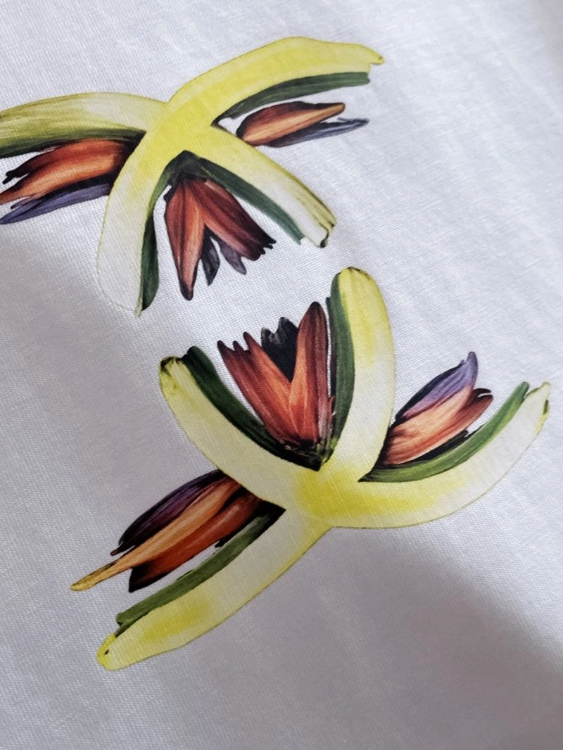 EyeCatching Chanel T-Shirts 111366