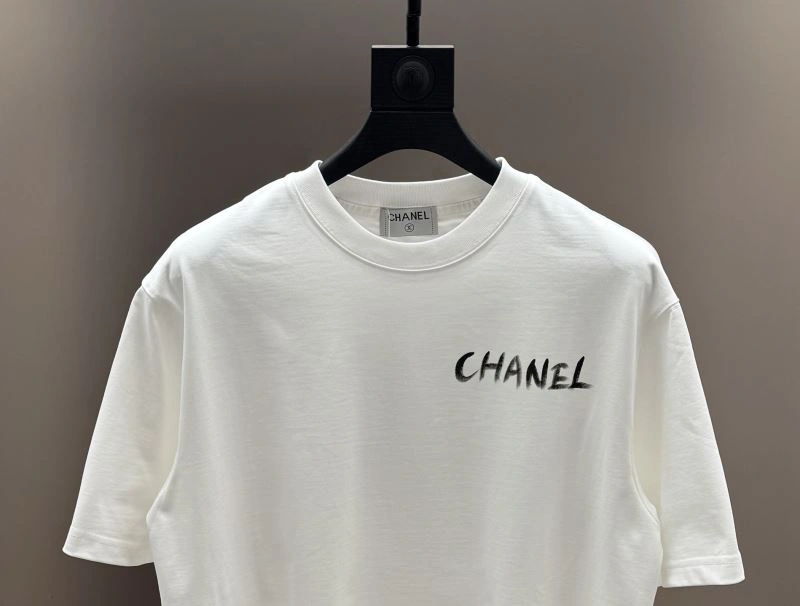 Chanel T-Shirts FashionForward 111363