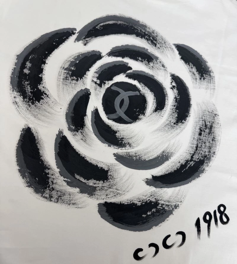 Chanel T-Shirts FashionForward 111363