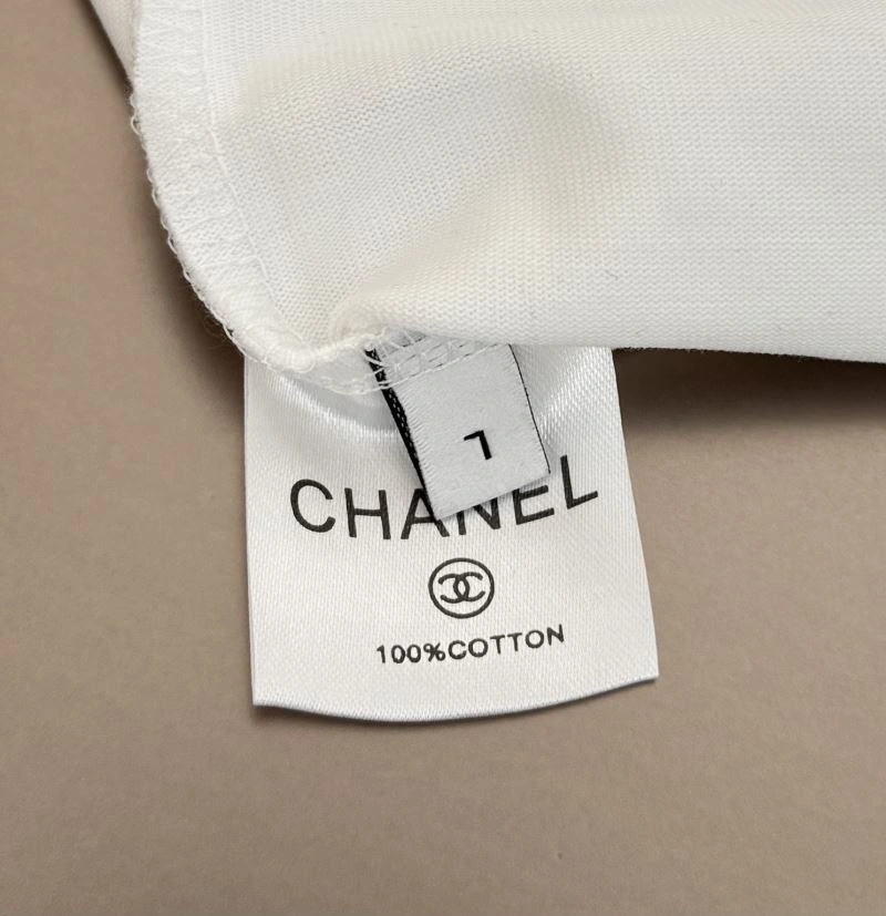 Chanel T-Shirts FashionForward 111363