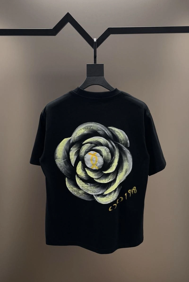 Sporty Chanel T-Shirts 111362