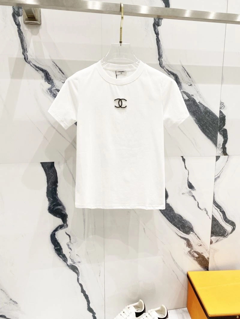 Chanel T-Shirts Durable 111360