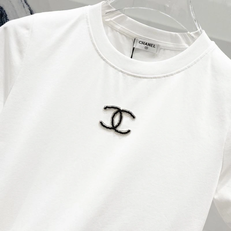 Chanel T-Shirts Durable 111360