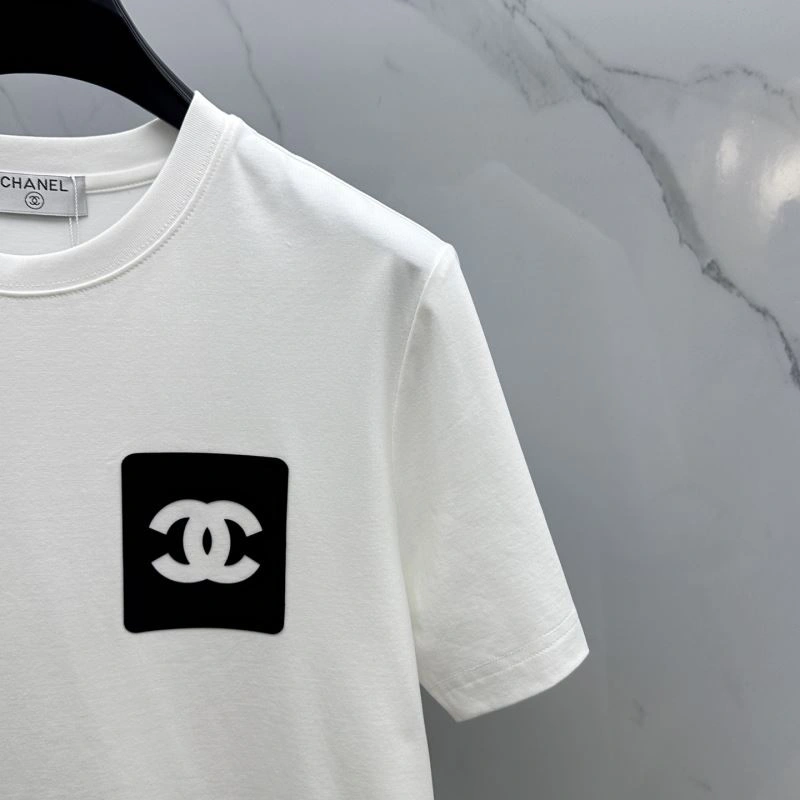 WaterResistant Chanel T-Shirts 111350