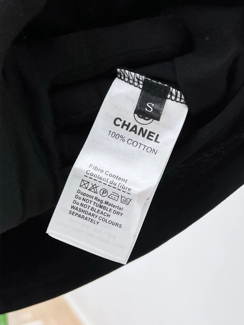Chanel T-Shirts Modern 111348