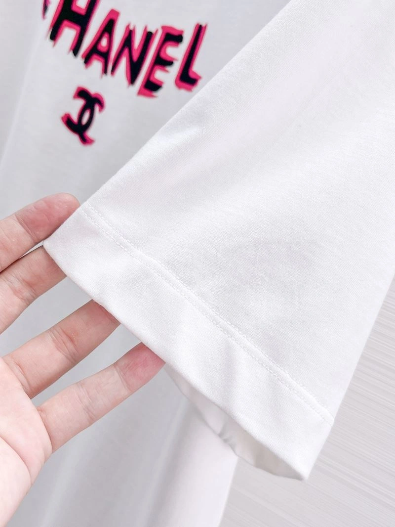 Chanel T-Shirts Minimalist 111359