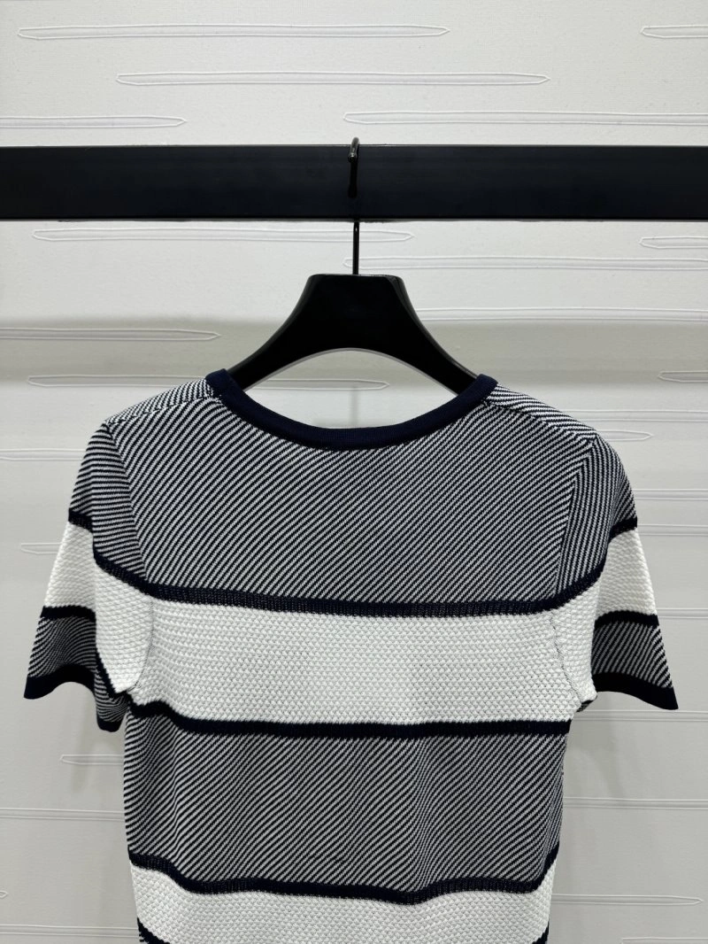 Chanel T-Shirts Elegant 108744