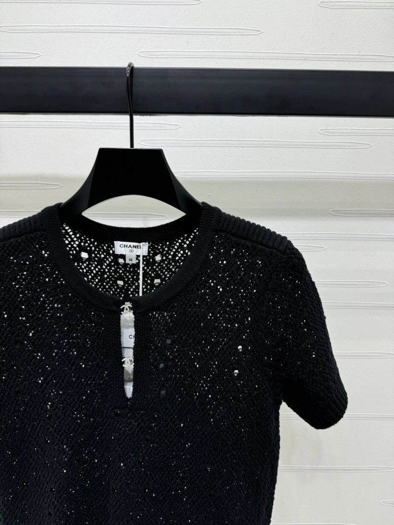 Chanel T-Shirts Stretchable 108742