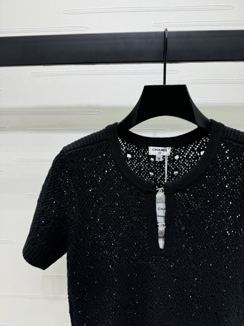 Chanel T-Shirts Stretchable 108742