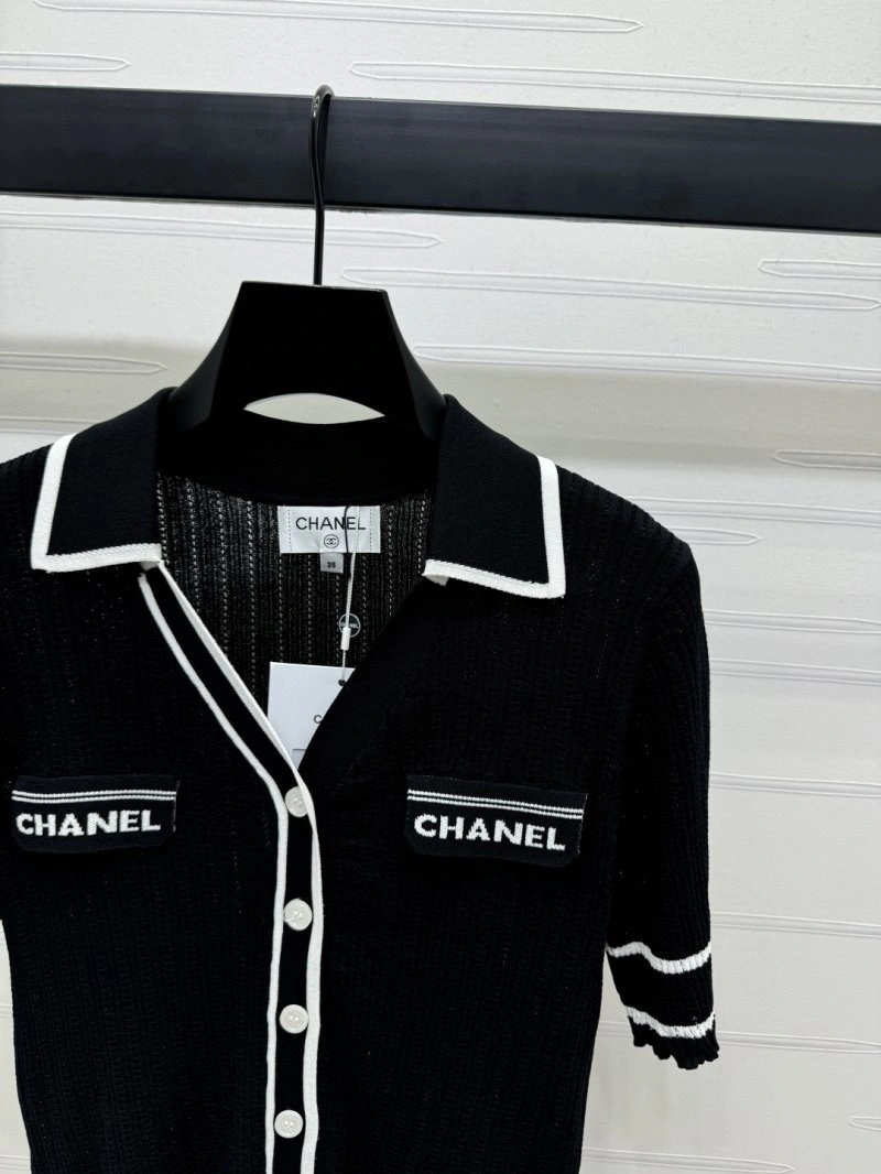 Chanel T-Shirts Neat 108740