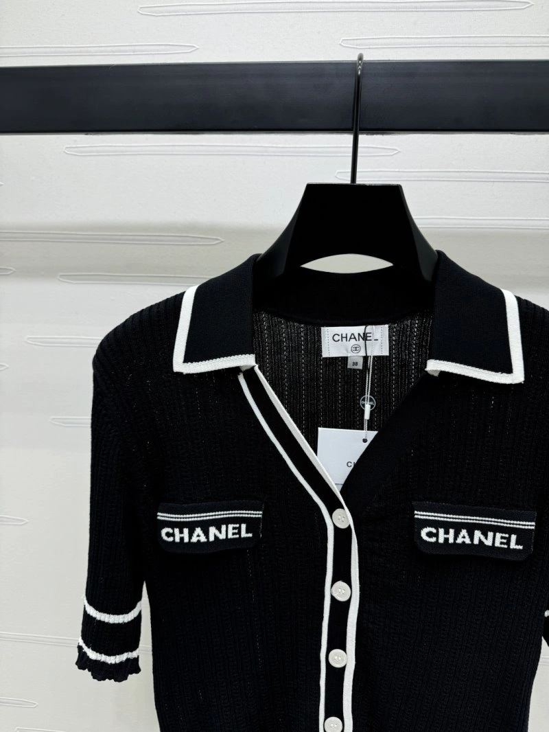 Chanel T-Shirts Neat 108740